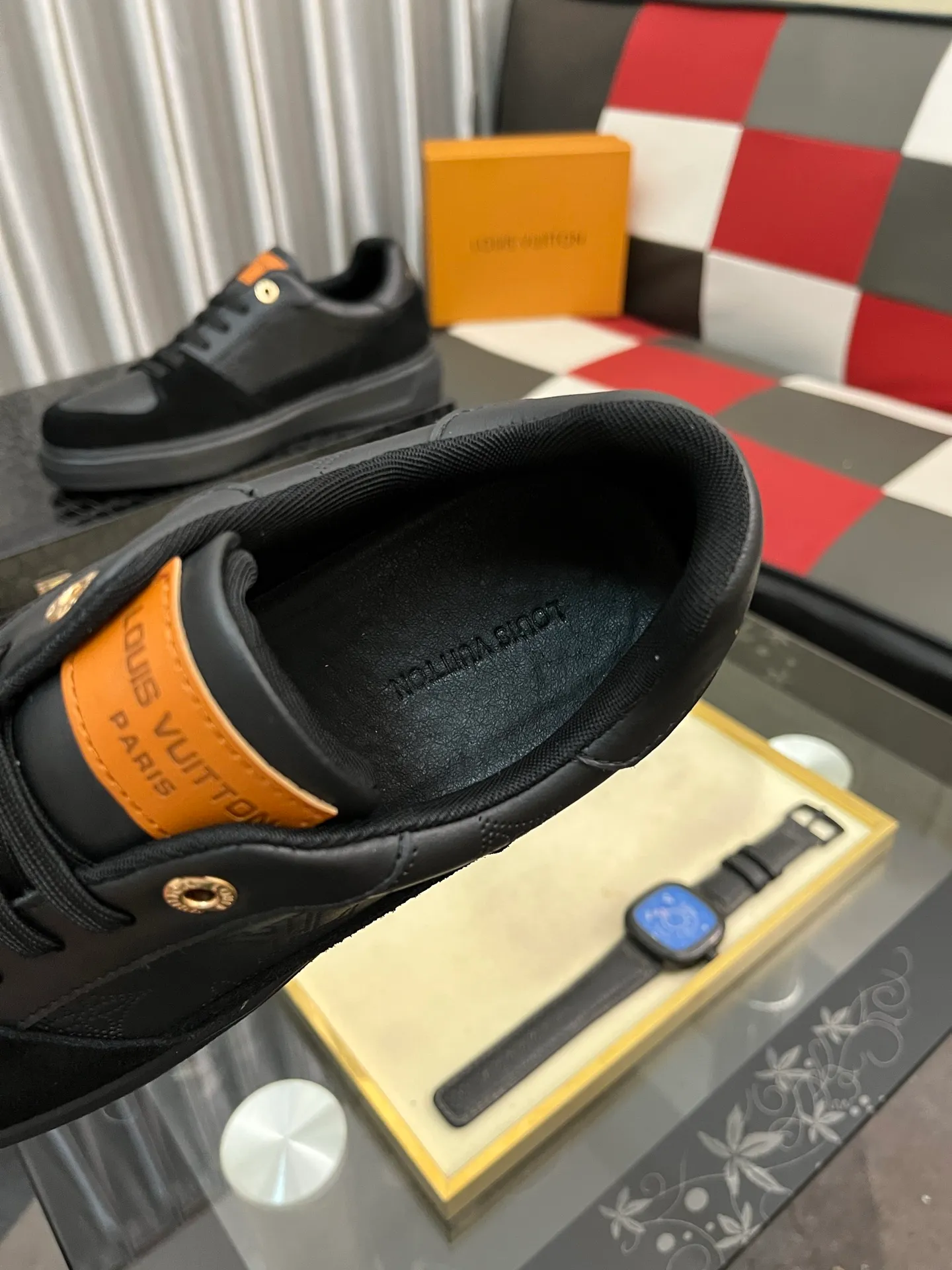 Men's Men's Shoes 💰420⌚️⌚️LV Louis Vuitton. The latest trendy casual shoes are popular in physical stores in sizes 38-44. New spring and summer comfortable imported custom original cowhide, unique jacquard fabric element design. Paired with sheepskin lining, Lv original bottom, [taiyang][taiyang] high-end packaging and high quality💪Details determine the quality, you can enter and leave the counter at will, welcome to compare🇮🇹